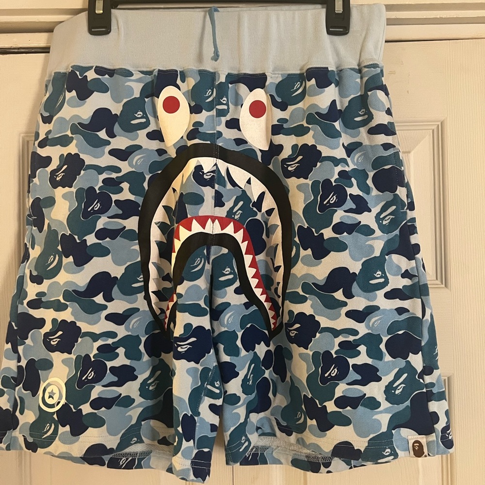 Bathing ape camo sweat shorts for men